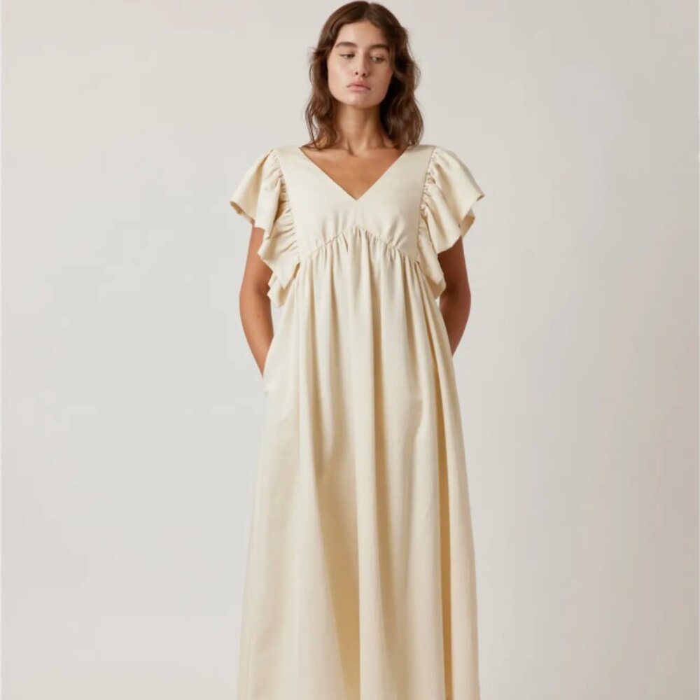 Amente Ruffle Sleeve Midi Dress